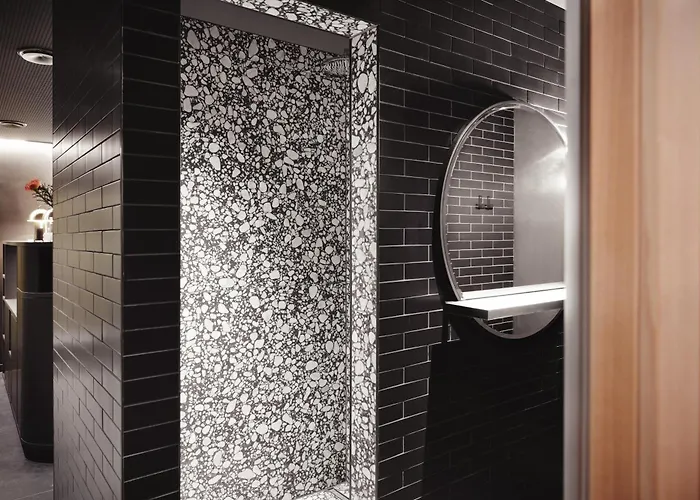 Gilbert Hotel 4*